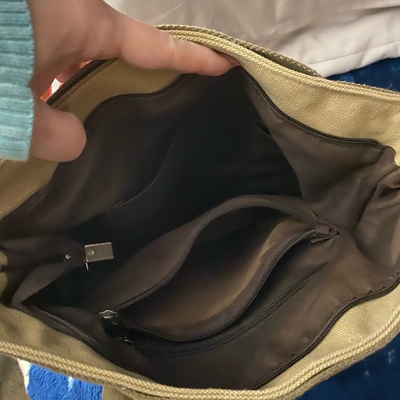 Handbag - Picture 3 of 7